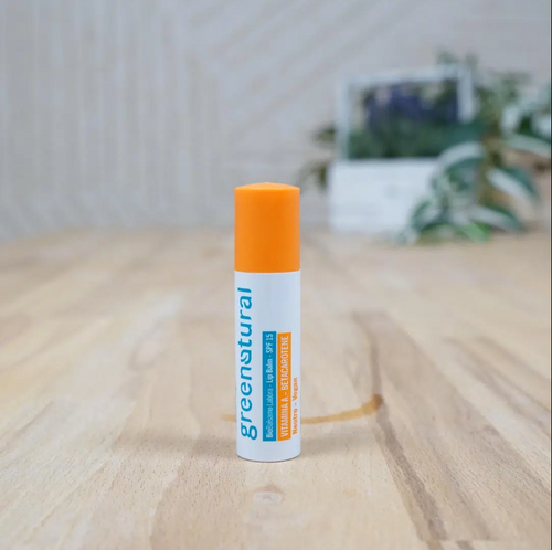 Balsamo Labbra Protettivo SPF 15 alla Vitamina A - Greenatural